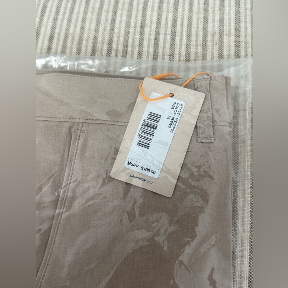 NWT! Peter Millar Shackleford Performance Hybrid Short, 36” Beige - Picture 3 of 5